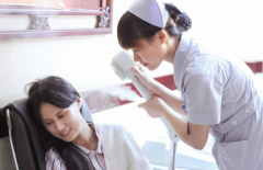 “汉草熏蒸”技术创新耳聋耳鸣